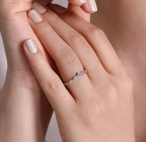 Diamond Wedding Bands  -  Women'