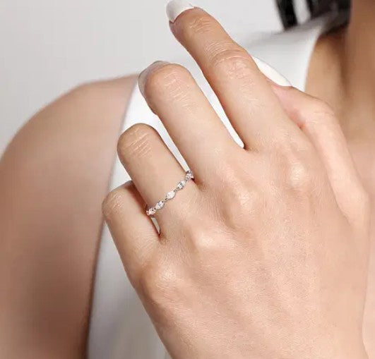 Diamond Wedding Bands  -  Women'