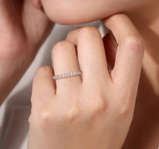 Diamond Wedding Bands  -  Women'