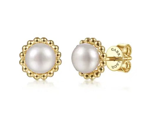 Pearl Earring